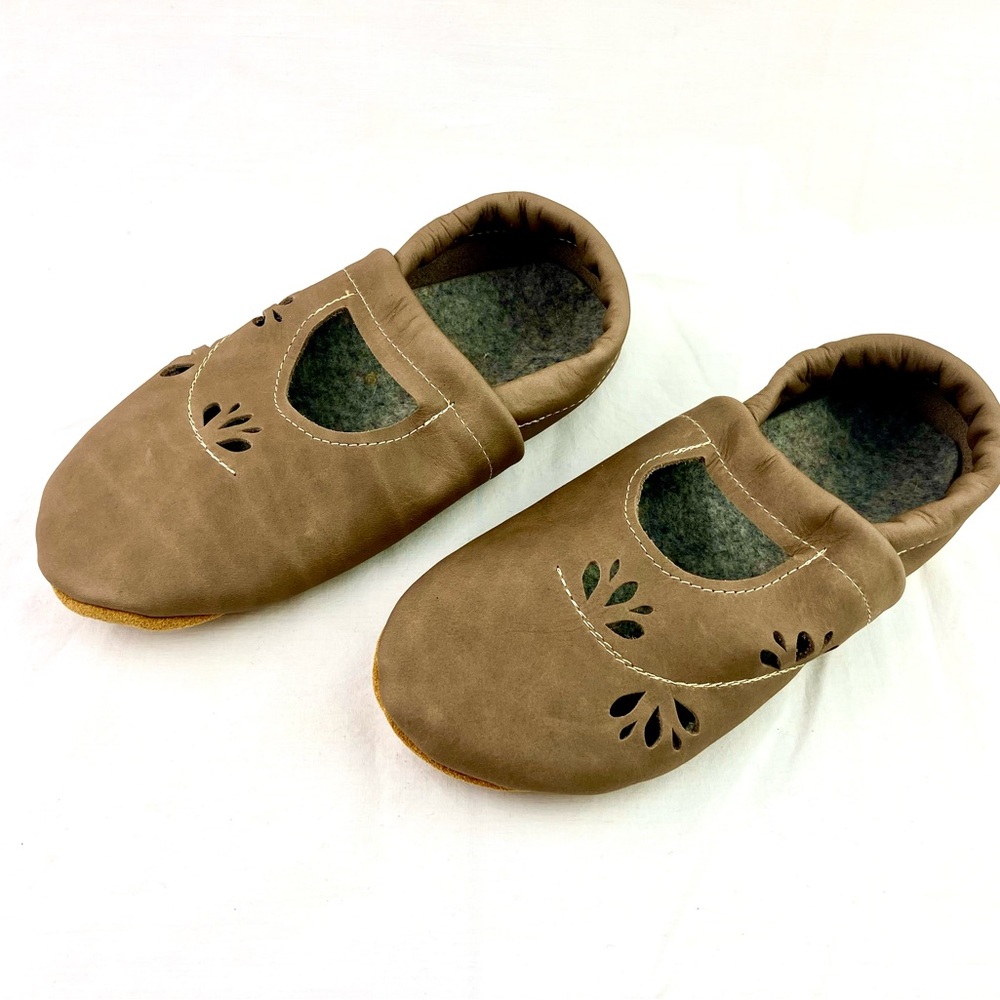 Starry Knight Design Handmade Leather Slippers